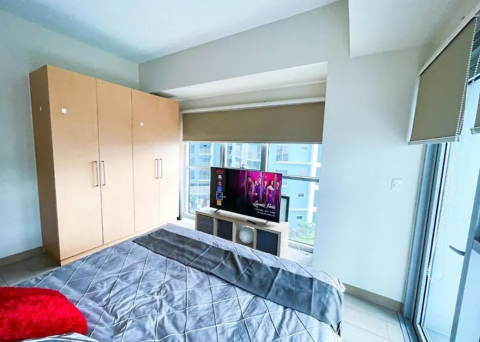Luxury 2br Corner Near Solaire & Okada Ii Sunset * Manila