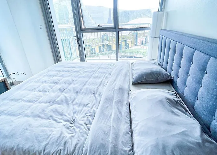 Apartment Luxury 2br Corner Near Solaire & Okada Ii Sunset Manila