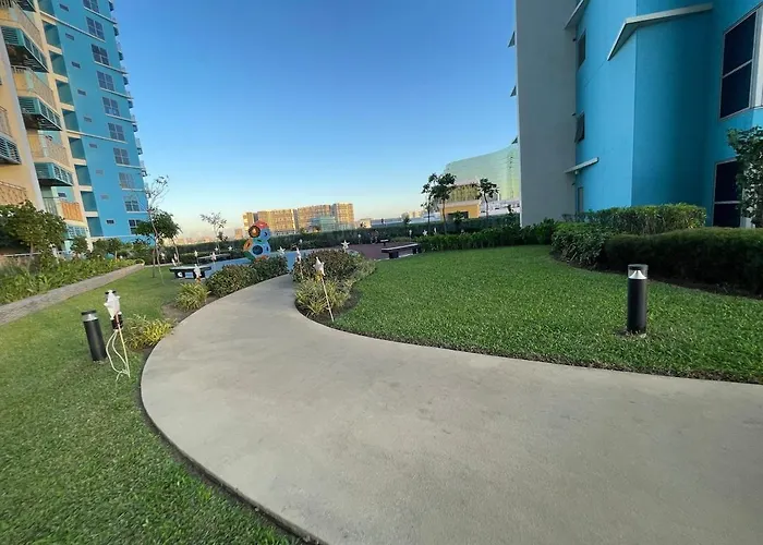 Apartment Luxury 2br Corner Near Solaire & Okada Ii Sunset Manila