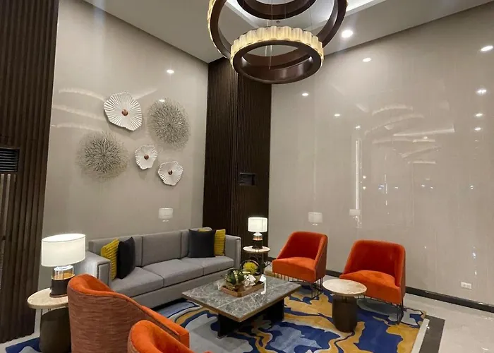 Luxury 2br Corner Near Solaire & Okada Ii Sunset Apartment *