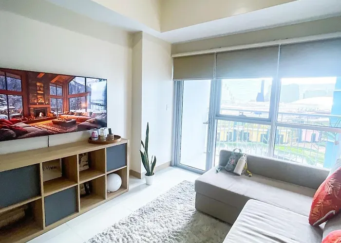 Luxury 2br Corner Near Solaire & Okada Ii Sunset Apartment *